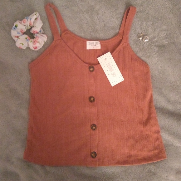 NWT Cute sienna sky crop tank top - Picture 2 of 7